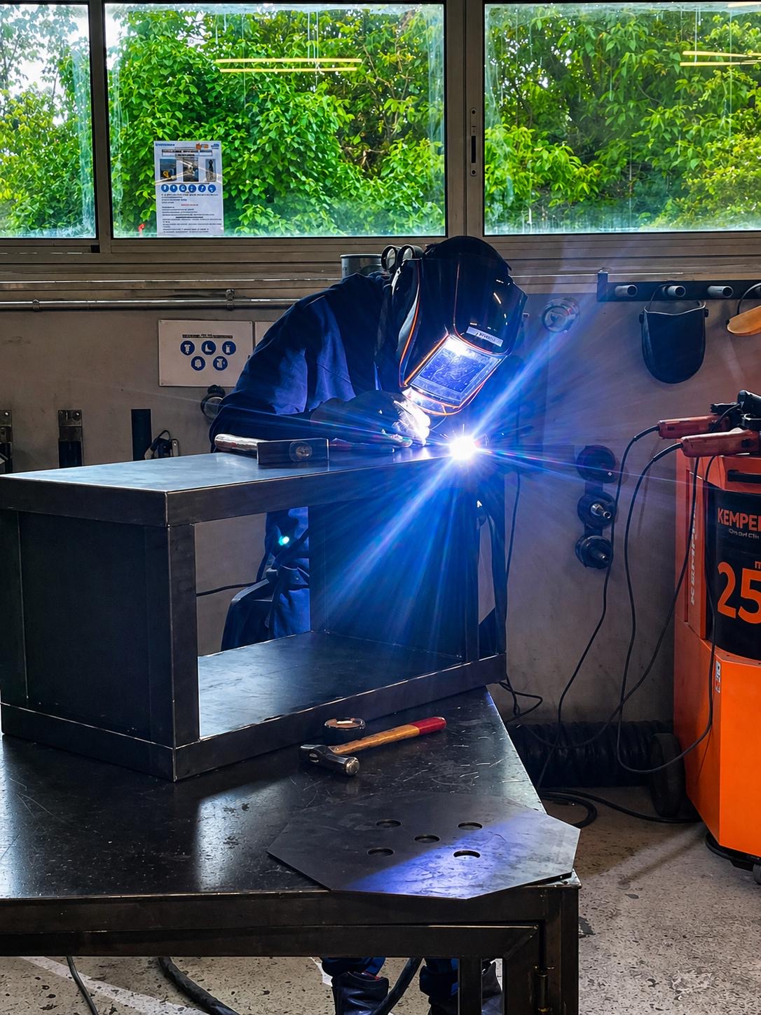Atelier de chaudronnerie FER Ensemble Charente